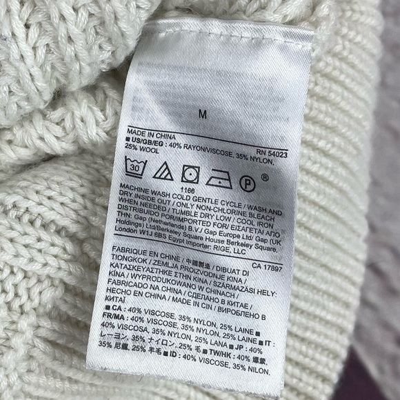 Banana Republic Cable Knit Pearl Wool Blend Ski Sweater Size Medium Cream - Picture 9 of 12